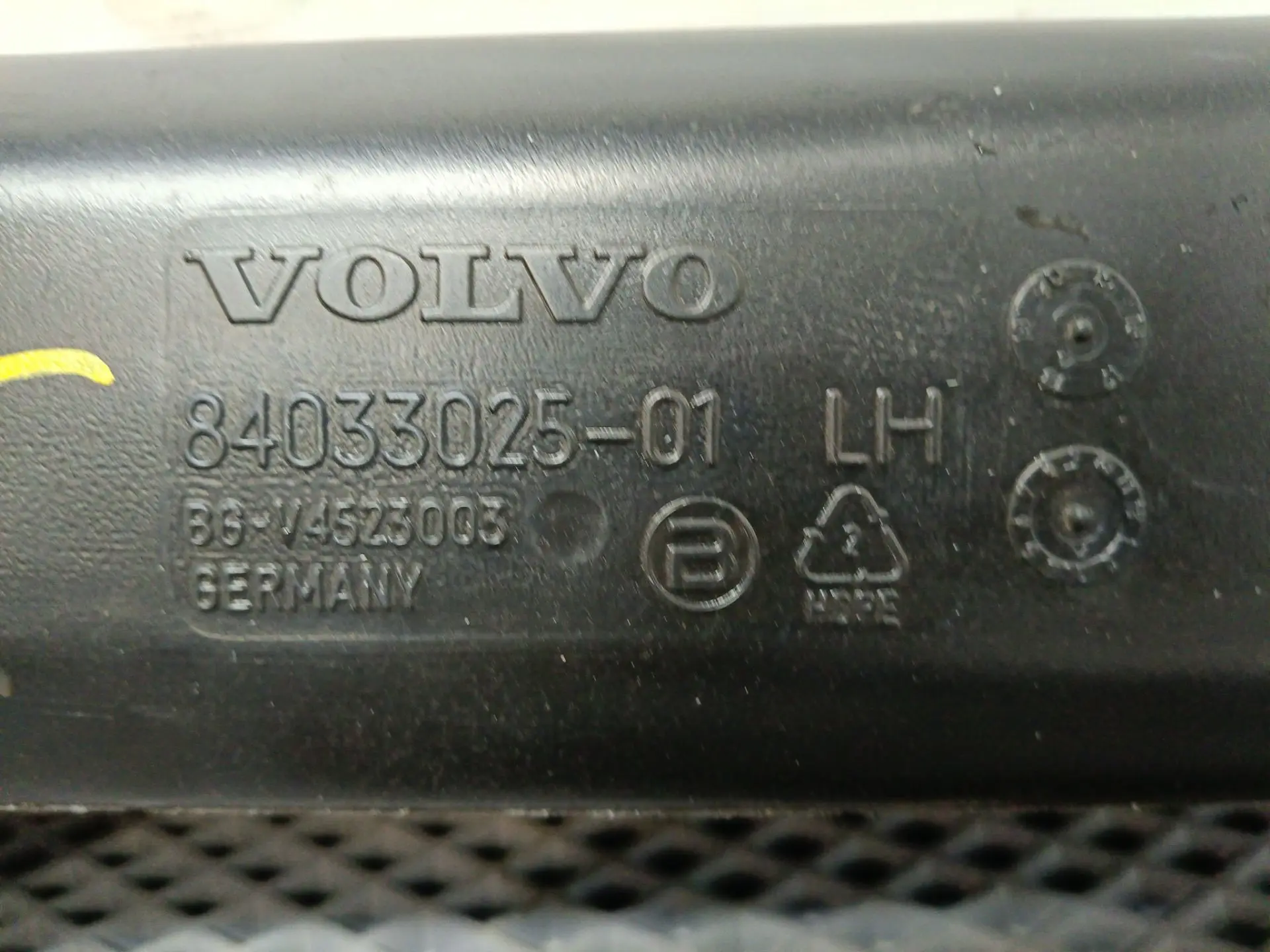 Воздуховод отопителя  б/у для Volvo FH 4 - 1